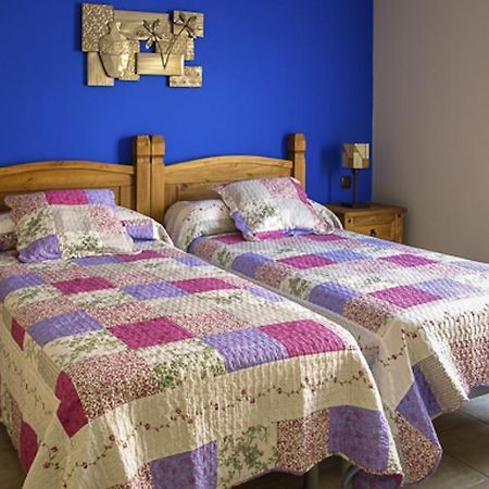 Apartamentos Rurales El Calama Сарса-де-Гранадилья Номер фото